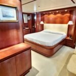 Sanlorenzo 82_Master cabin