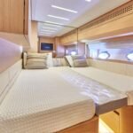 Pershing 82_ Guest cabin