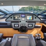 Pershing 82_ Pilothouse