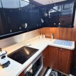 Sunseeker Manhattan 52_Galley