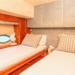 Sunseeker Predator 82_Guest cabin