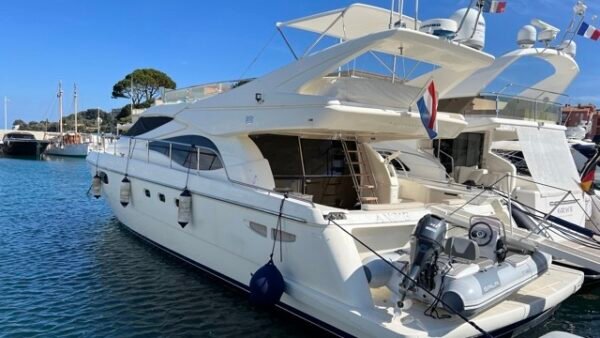 Ferretti 590 2004