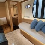 Pershing 64_Master cabin