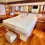 Ferretti 630_Master cabin