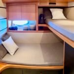 M/Y STINGER_Pershing 76 Port guest cabin