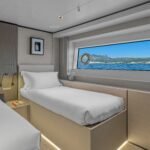 Custom Line Navetta 33_Starboard guest cabin