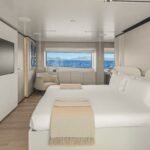 Custom Line Navetta 33_Master cabin on the main deck