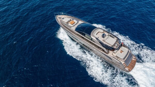 Riva Domino 88 Super_Aerial view