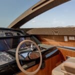 Riva Domino 88 Super_Helm station