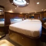 Sunseeker Predator 72_VIP cabin