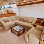 Ferretti 681_Main deck lounge area