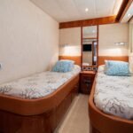 Ferretti 830_Starboard guest cabin