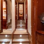 Ferretti 830_Lower deck hallway