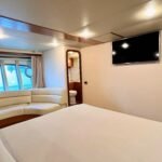 Ferretti 681_Master cabin