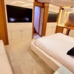 Sunseeker Predator 84_Master cabin