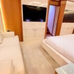 Sunseeker Predator 84_Master cabin