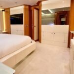 Sunseeker Predator 84_Master cabin