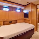 Overmarine Mangusta 72_Starboard guest cabin