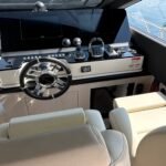 Azimut 78 Fly_Pilot station