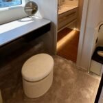 Azimut 78 Fly_Master cabin vanity area