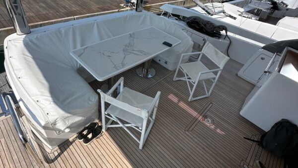 Azimut 78 Fly_Cockpit