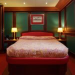 Baglietto 44M_VIP cabin port side