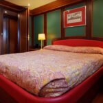 Baglietto 44M_VIP cabin port side