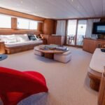 Admiral 28_Main salon