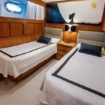 Admiral 28_Port side twin guest cabin