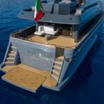 Falcon_ 80_Stern