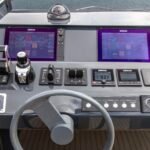 Falcon_ 80_FlyHelmStatiom