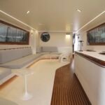 Falcon_ 80_Salon