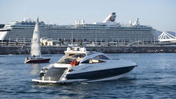 Sunseeker Predator 68